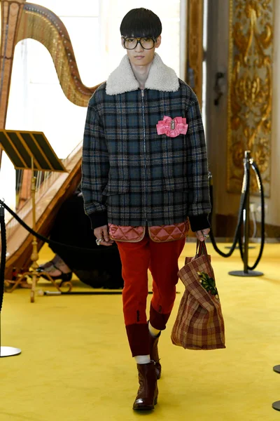 Look 31